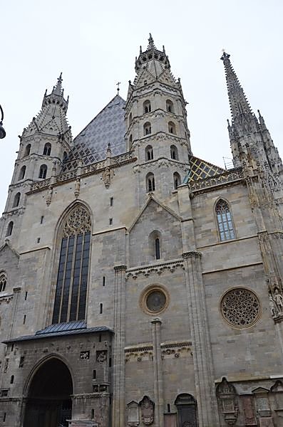 cathedrale-st-stephan.JPG